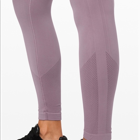 lululemon ebb to street tight! BRAND NEW WITH TAGS - Picture 3 of 8